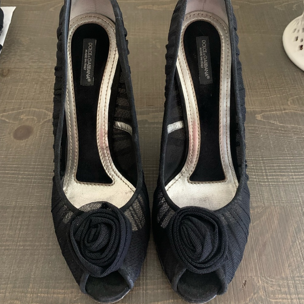 Dolce and gabbana black peep toe pumps